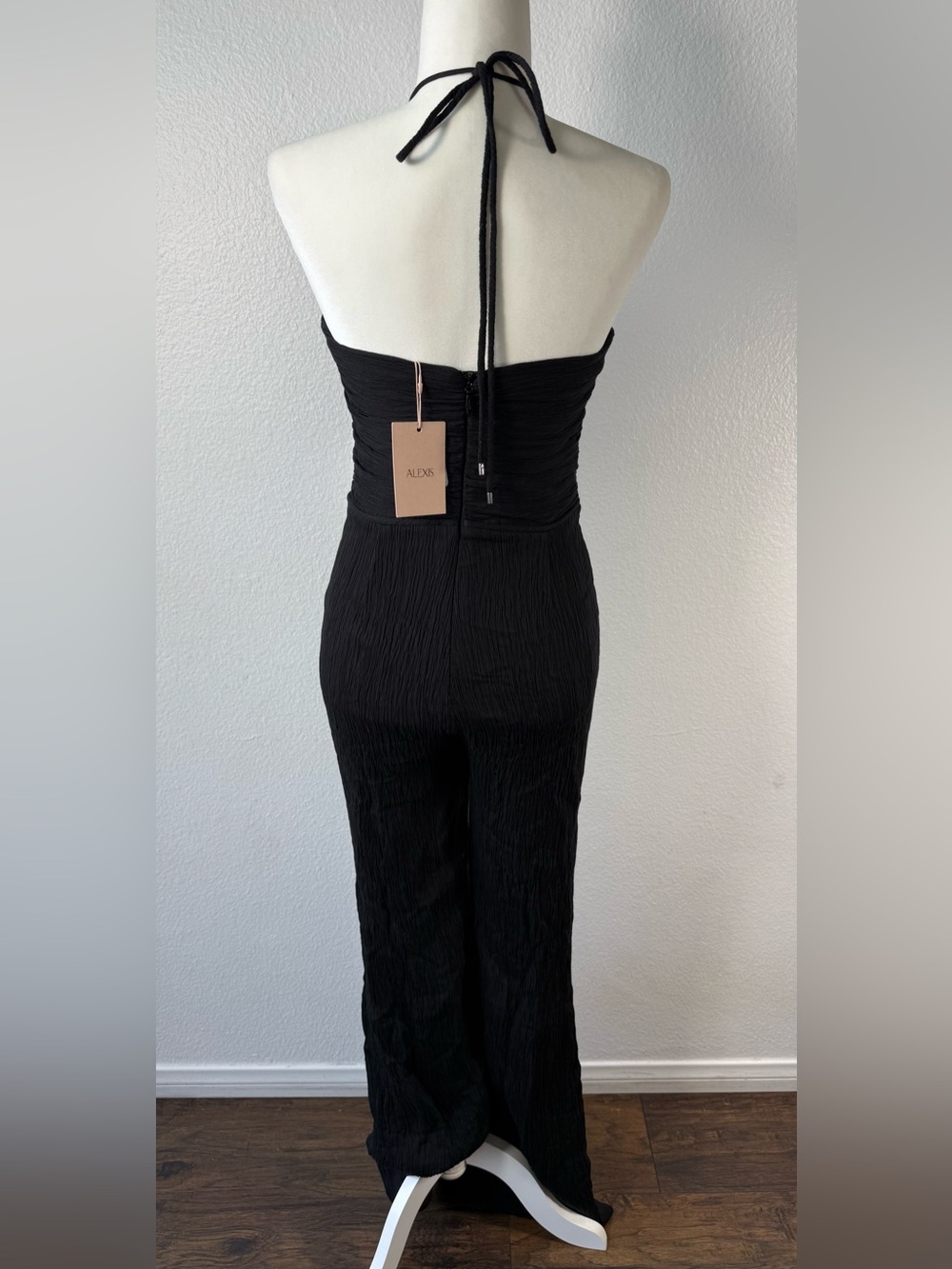 NWT Alexis Black Jada Plissé Keyhole Halter Wide-leg Jumpsuit - Picture 6 of 12